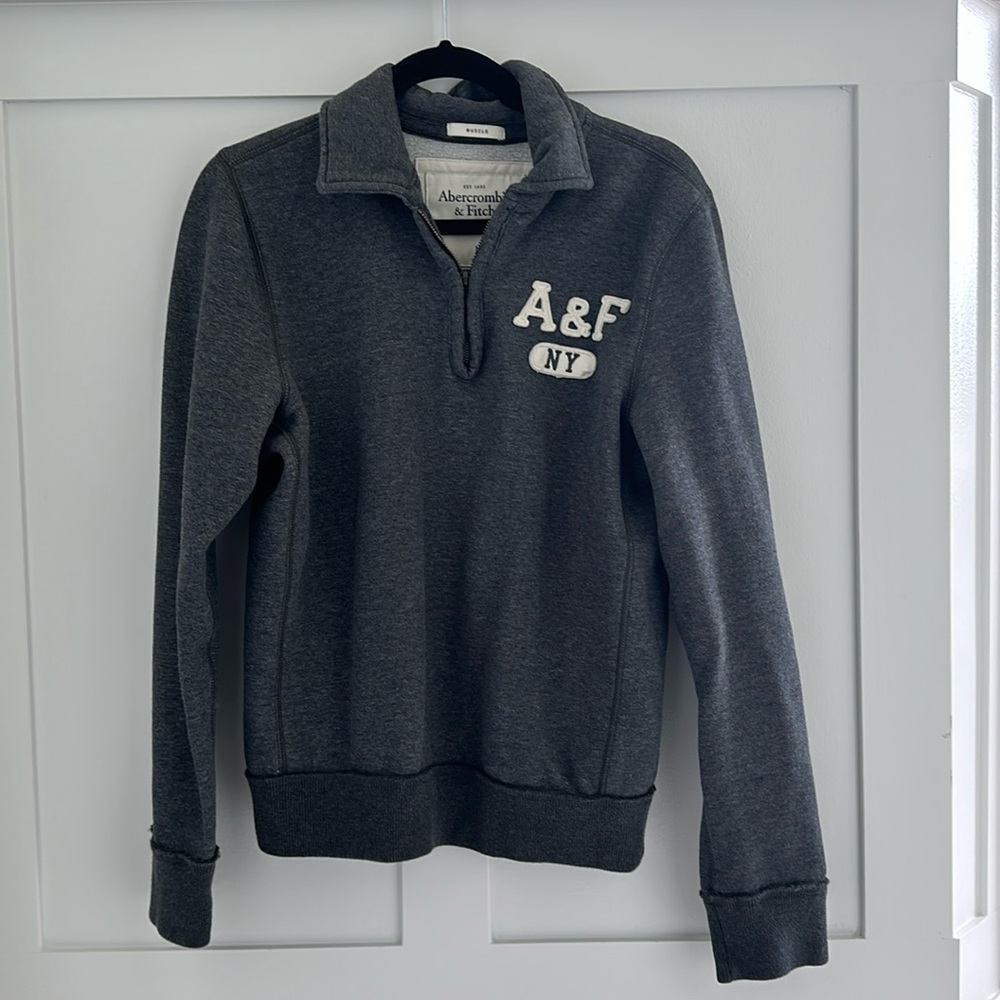 Abercrombie and Fitch Muscle sweatshirt